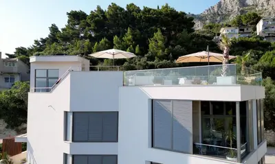 Pogled na planine ili pogled na planine iz apartmana