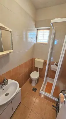 Kupaonica u objektu Apartmani Makarska 8