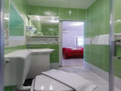 Kupaonica u objektu Coastal Charm Holiday Home