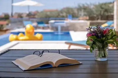 Bazen u objektu Charming Villa with Pool ili u blizini