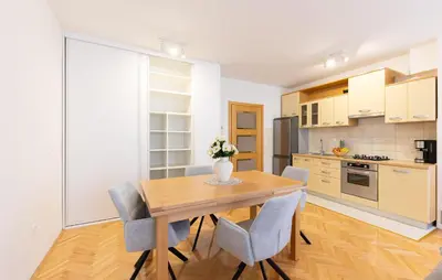 Kuhinja ili čajna kuhinja u objektu Nice Apartment In Makarska With Wifi