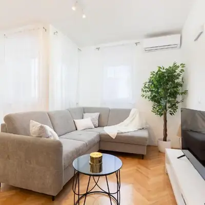Nice Apartment In Makarska With Wifi