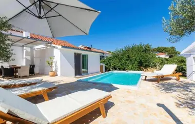 Bazen u objektu Amazing Home In Dracevica ili u blizini