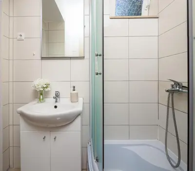 Kupaonica u objektu Anamarie Beachfront Apartments