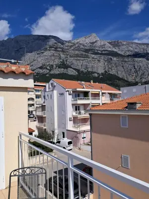 Pogled na planine ili pogled na planine iz apartmana