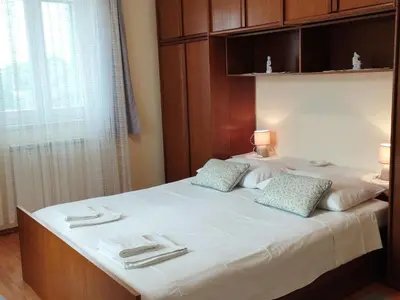 Krevet ili kreveti u jedinici u objektu Two Bedroom Apartment with Terrace A1