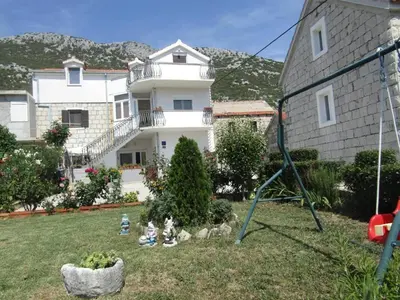 Dječje igralište u objektu Cozy Nature House by Domljan Family