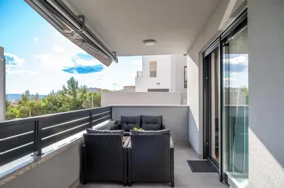 Balkon ili terasa u objektu Holiday Home Vučko with Jacuzzi