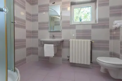 Kupaonica u objektu Nature View Spacious Five Bedroom Villa, Pool