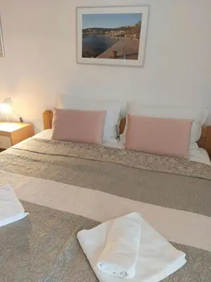 Krevet ili kreveti u jedinici u objektu Sunny Terrace Zavala Hvar studio with terrace
