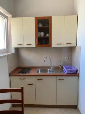 Kuhinja ili čajna kuhinja u objektu Villa Marina Bol
