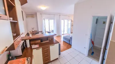 Kuhinja ili čajna kuhinja u objektu Apartment Huanita