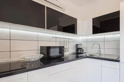 Kuhinja ili čajna kuhinja u objektu La Perla Apartments 2