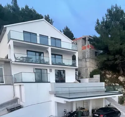 Zgrada u kojoj se nalazi vila