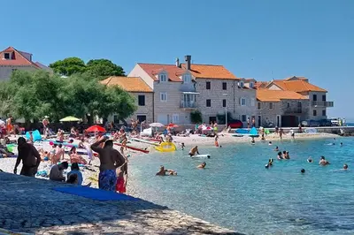 Gosti u objektu Seaside holiday house Sutivan, Brac - 23655