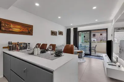 Kuhinja ili čajna kuhinja u objektu toDalmatia Seafront Apartment