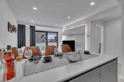 Kuhinja ili čajna kuhinja u objektu toDalmatia Seafront Apartment