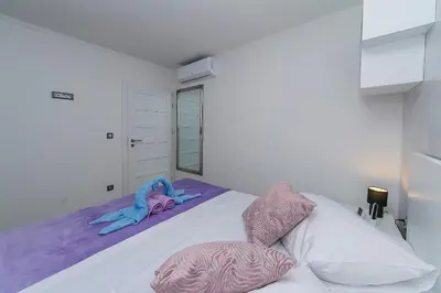 Krevet ili kreveti u jedinici u objektu Apartman Brela 13 luxury