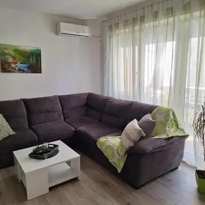 Apartment Karlo