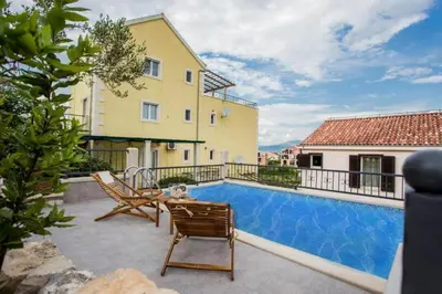 Bazen u objektu Scenic Two Bedroom Villa with Private Pool ili u blizini