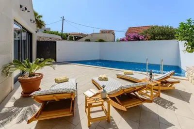 Tlocrt objekta Idyllic Two Bedroom Villa, Pool, Jacuzzi