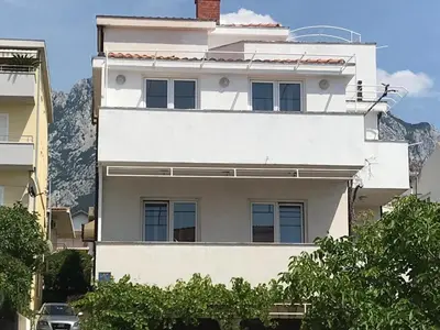 Pogled na planine ili pogled na planine iz apartmana