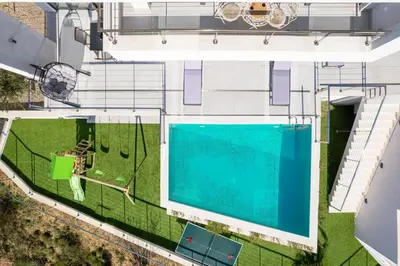 Bazen u objektu Luxury Villa Ivana Brela heated pool 28 m2, gym ili u blizini