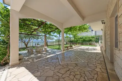Tlocrt objekta Heavenly Dream House With Pool