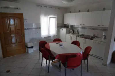 Kuhinja ili čajna kuhinja u objektu Apartmani Matias