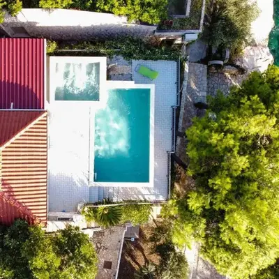 Seaside apartments with a swimming pool Pisak - Omis - 23884