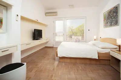 Krevet ili kreveti u jedinici u objektu Beachfront Brela Apartments Ljubica