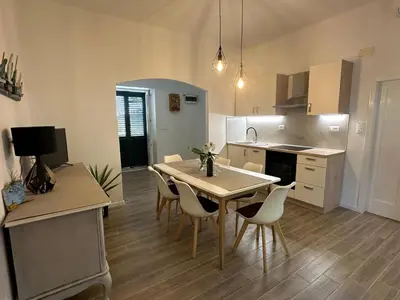 Kuhinja ili čajna kuhinja u objektu Apartments Franka