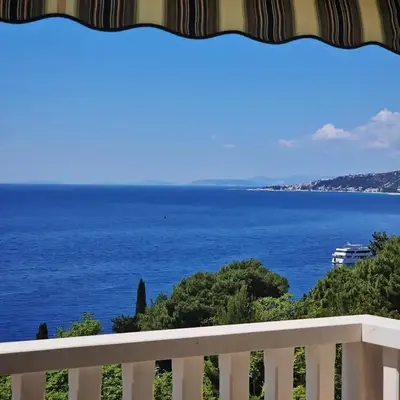 MBA 1 Beach Apartment