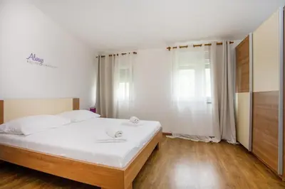 Krevet ili kreveti u jedinici u objektu Family friendly house with a swimming pool Srinjine, Split - 23950