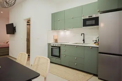 Kuhinja ili čajna kuhinja u objektu Stylish town centre apartment MariRoza