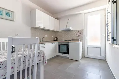 Kuhinja ili čajna kuhinja u objektu Apartments with parking space Jelsa, Hvar - 134