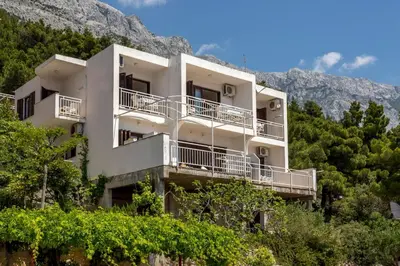 Pogled na planine ili pogled na planine iz apartmana