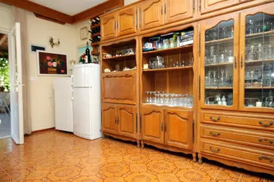 Kuhinja ili čajna kuhinja u objektu Triple Room Vrboska 540e