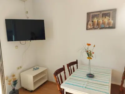 TV i/ili zabavni centar u objektu Apartments by the sea Duce, Omis - 2731