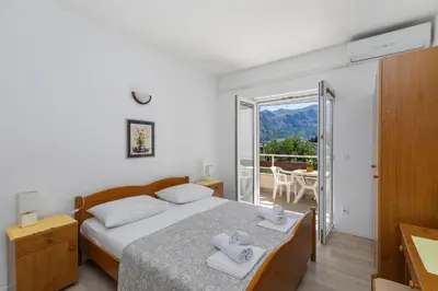Krevet ili kreveti u jedinici u objektu Apartments with parking space Duce, Omis - 2778