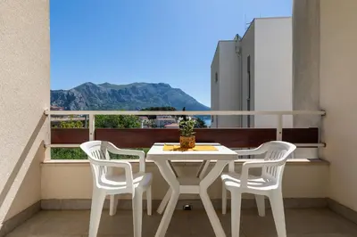 Pogled na planine ili pogled na planine iz apartmana