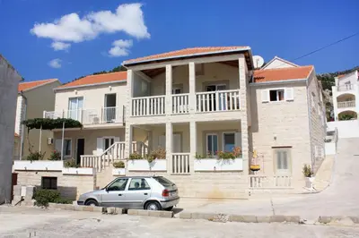 Zgrada u kojoj se nalazi apartman