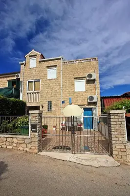 Zgrada u kojoj se nalazi apartman