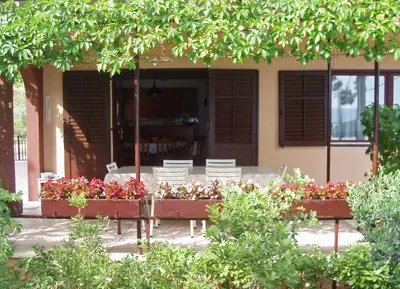 Vrt u objektu Apartments by the sea Nemira, Omis - 5884