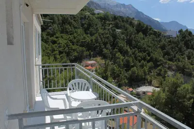 Pogled na planine ili pogled na planine iz apartmana