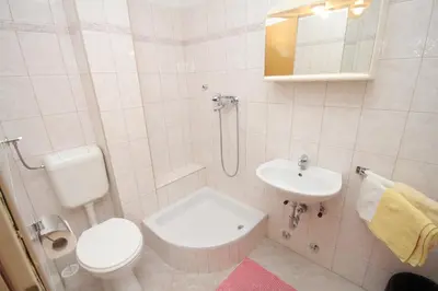 Kupaonica u objektu Apartments with parking space Brela, Makarska - 6895