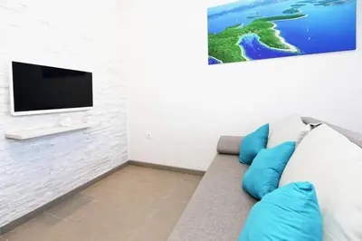 TV i/ili zabavni centar u objektu Apartments by the sea Cove Zastupac, Hvar - 8761