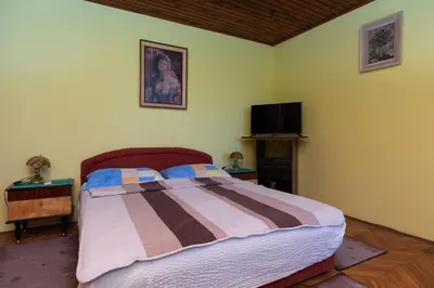 Krevet ili kreveti u jedinici u objektu Apartments by the sea Sumpetar, Omis - 9435