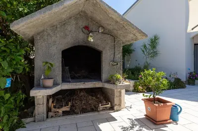 Vrt u objektu Apartments with parking space Sumpetar, Omis - 9436