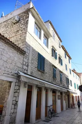Tlocrt objekta Apartments with WiFi Omis - 9460